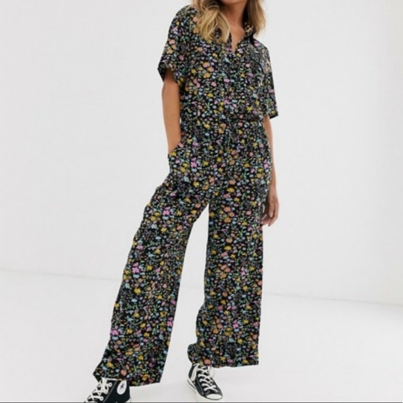 NWT Levi’s Jumpsuit - Picture 2 of 9